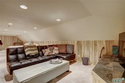 703 Meadow Creek Dr photo 25