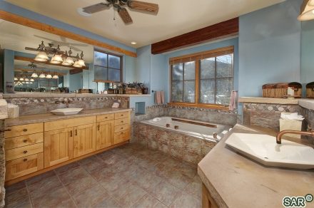 31 River Overlook Ct photo 14