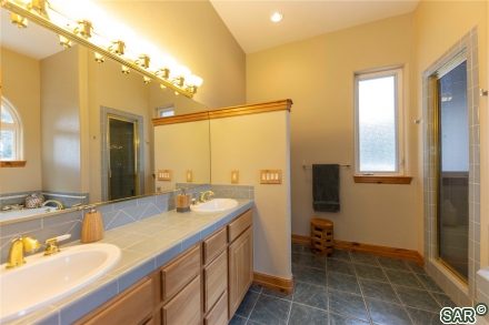 948 Hamilton Creek Road photo 16