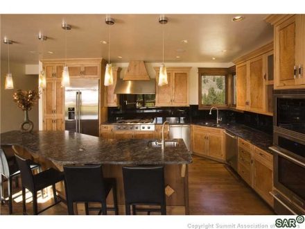 561 Elk Cir photo 4
