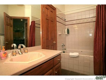 1495 Forest Hills Dr photo 16