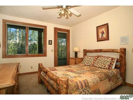 1495 Forest Hills Dr photo 17