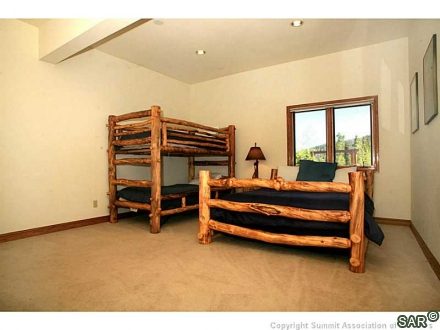 1495 Forest Hills Dr photo 18