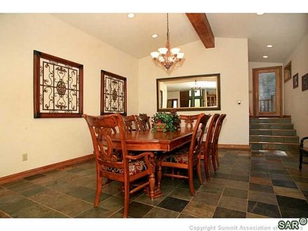 1495 Forest Hills Dr photo 8