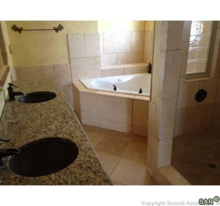 158 Beavers Dr photo 8