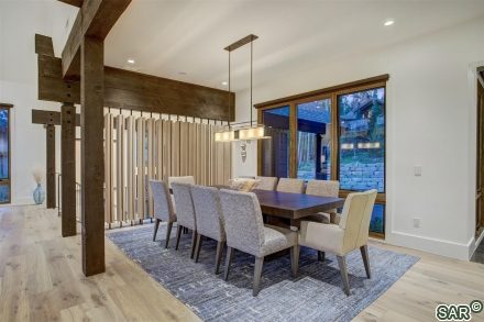 210 S Pine St photo 10
