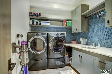 210 S Pine St photo 34