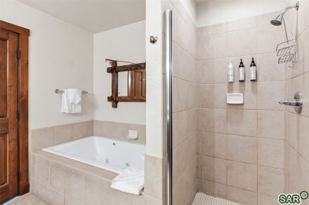 505 Main Street 1309 photo 24