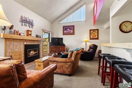 Condo in Base 9 Condo, Breckenridge — photo 2 Condo in Base 9 Condo, Breckenridge, CO — photo 2 (MLS S372215)