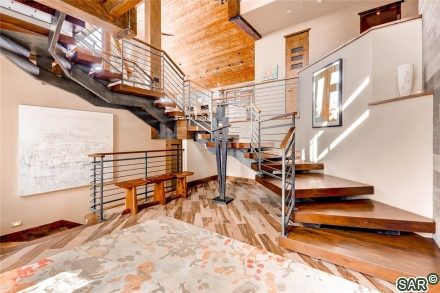 120 Glenwood Cir photo 8