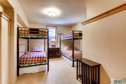 48 Gold King Way photo 14