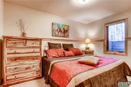 48 Gold King Way photo 15