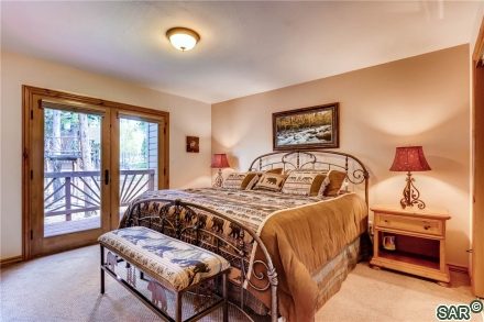 48 Gold King Way photo 5