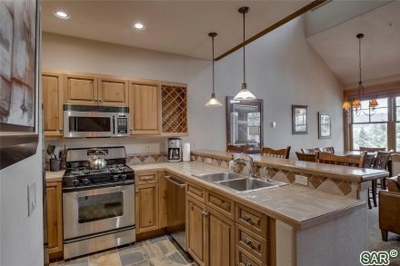 Condo in Elk Run Villas Condo, Keystone, CO — photo 6 (MLS S372699)