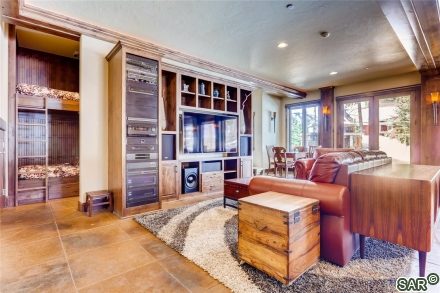 50 Carter Drive photo 18