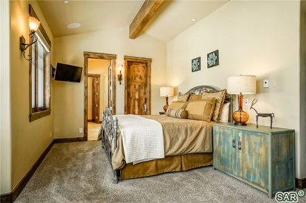 50 Carter Drive photo 9