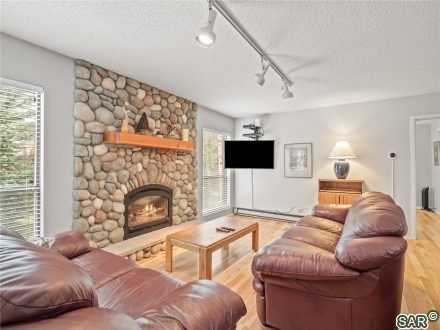 Condo in Base 9 Condo, Breckenridge — photo 1 Condo in Base 9 Condo, Breckenridge, CO — photo 1 (MLS S373038)