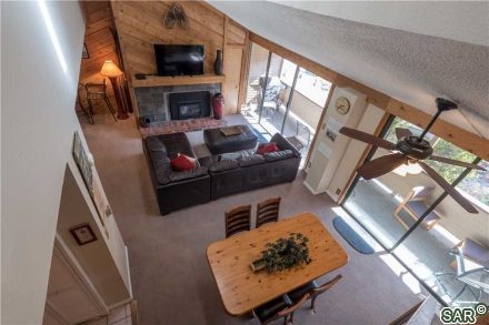 Condo in Snowbridge Square Condo, Copper Mountain — photo 1 Condo in Snowbridge Square Condo, Copper Mountain, CO — photo 1 (MLS S373315)