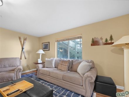 1509 Point Dr photo 3