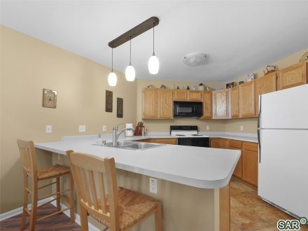 1509 Point Dr photo 6