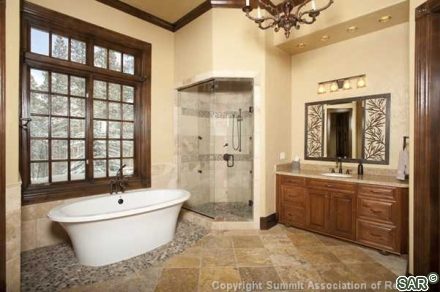 234 Gold King Way photo 10