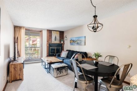 Condo in Foxpine Inn Condo, Copper Mountain, CO — photo 1 (MLS S374152)