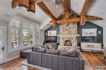 21 Regent Dr photo 6