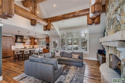 21 Regent Dr photo 8