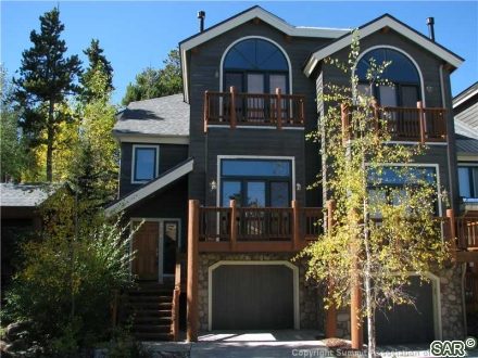 Townhome in Elk Ridge Townhomes, Breckenridge — photo 1 Townhome in Elk Ridge Townhomes, Breckenridge, CO — photo 1 (MLS S374295)