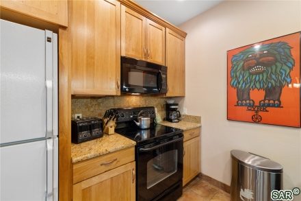 Condo in Peregrine Condo, Copper Mountain — photo 5 Condo in Peregrine Condo, Copper Mountain, CO — photo 5 (MLS S374305)