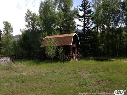 914 Blue River Hwy photo 2