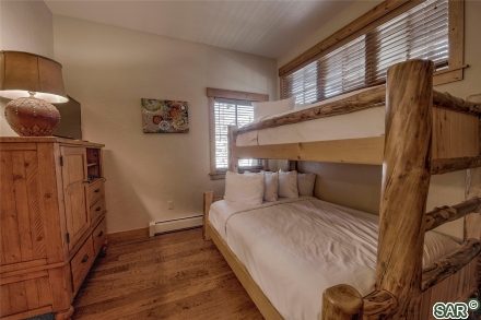 81 Mountain Thunder Dr photo 15