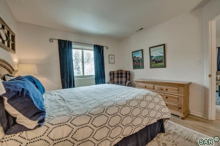 1511 Point Drive 208 photo 17