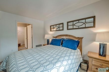 1511 Point Drive 208 photo 19