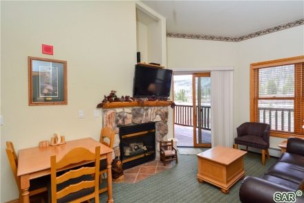 Condo in Hidden River Lodge Condo, Keystone — photo 2 Condo in Hidden River Lodge Condo, Keystone, CO — photo 2 (MLS S374503)