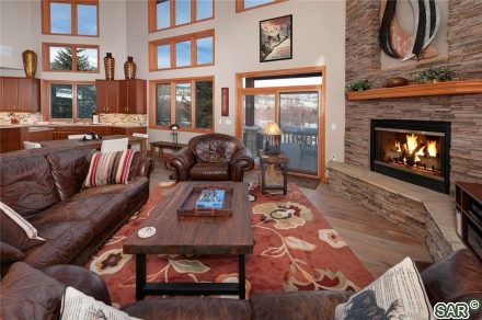 88 Hawn Dr photo 2