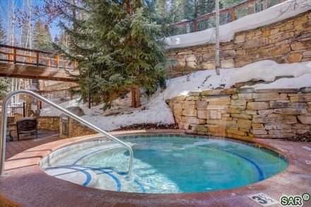 224 Trailhead Dr photo 8