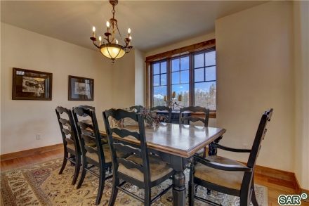 264 Caravelle Dr photo 10