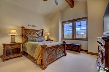 264 Caravelle Dr photo 14