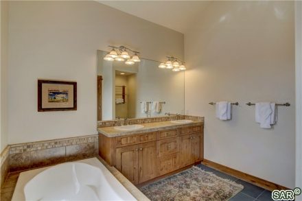 264 Caravelle Dr photo 16
