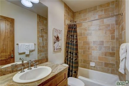 264 Caravelle Dr photo 23