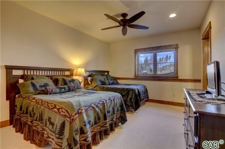 264 Caravelle Dr photo 24