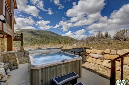 264 Caravelle Dr photo 29