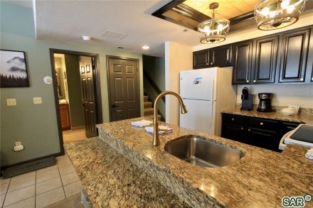 Condo in Greens At Copper Creek Condo, Copper Mountain, CO — photo 5 (MLS S374788)