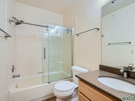 1650 Lakeview Ter photo 19