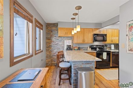 111 Corinthian Cir photo 11