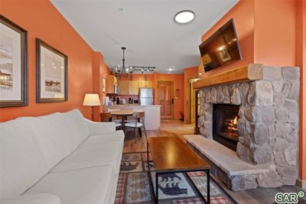 150 Dercum Sq photo 6