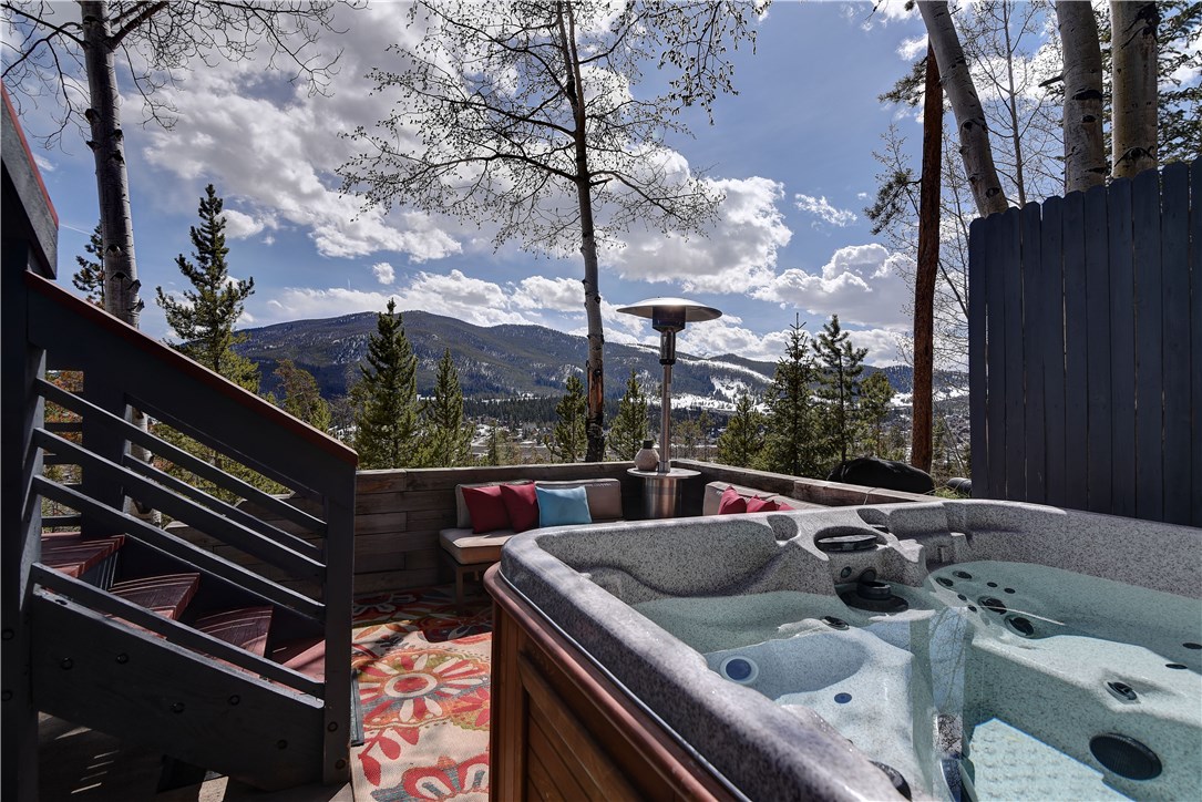 540 Idlewild Dr, Dillon, CO — main photo