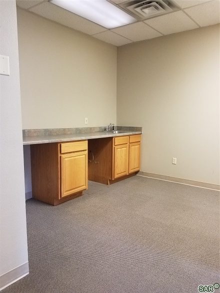 701 Granite St photo 2