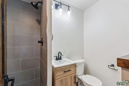 815 Summit Dr photo 27